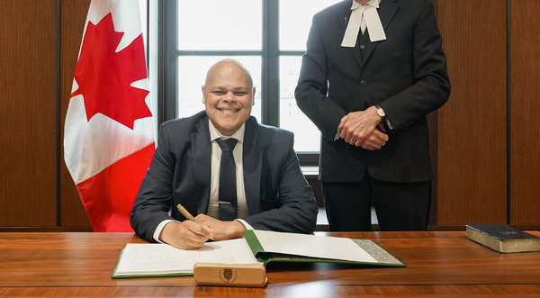 Controversial MP Demands End to Temporary Foreign Worker Program